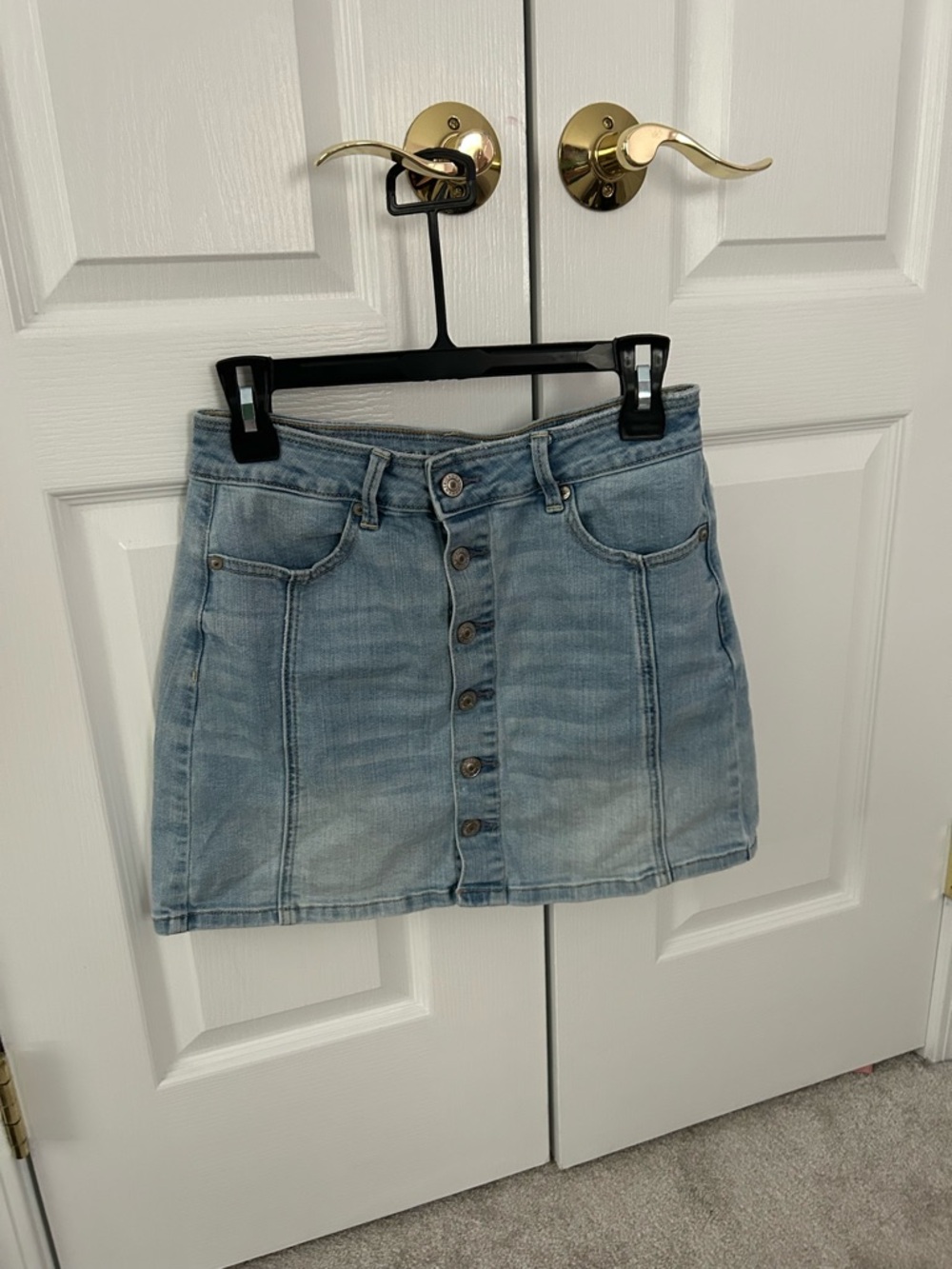 American Eagle Outfitters Light Blue Button-Front Denim Mini Skirt